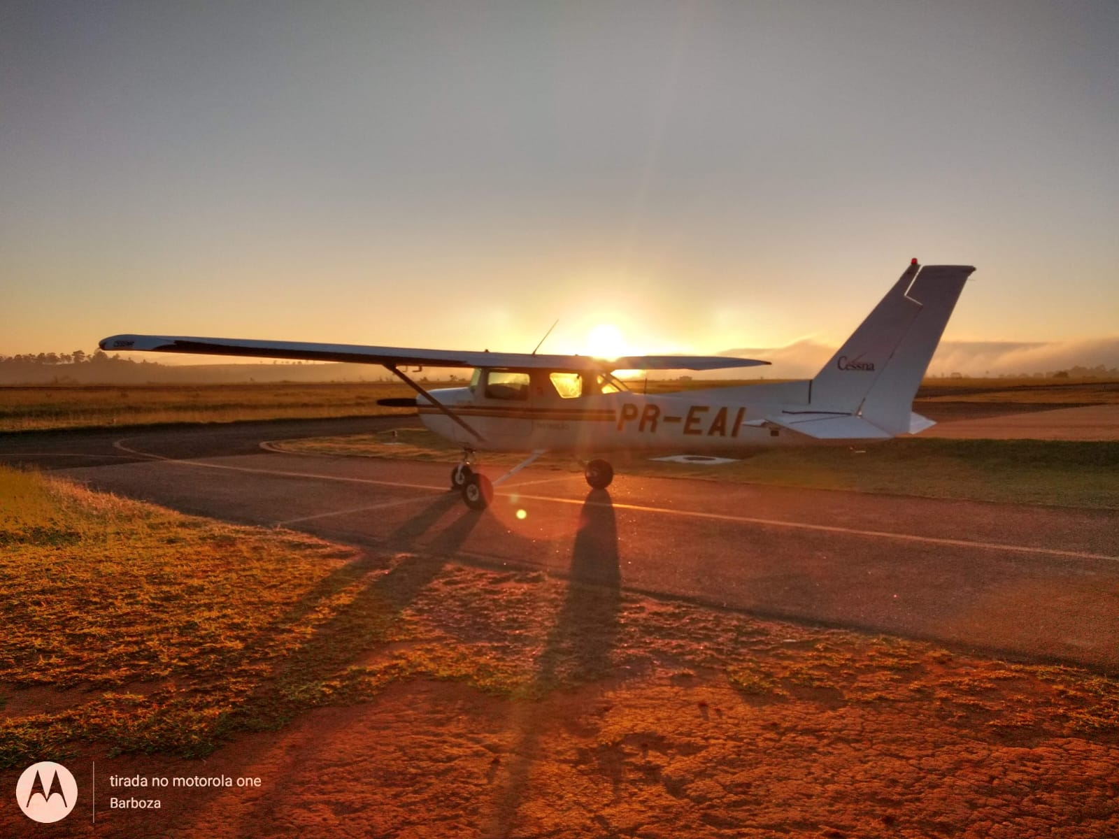 Aeronave Cessna Por Do Sol